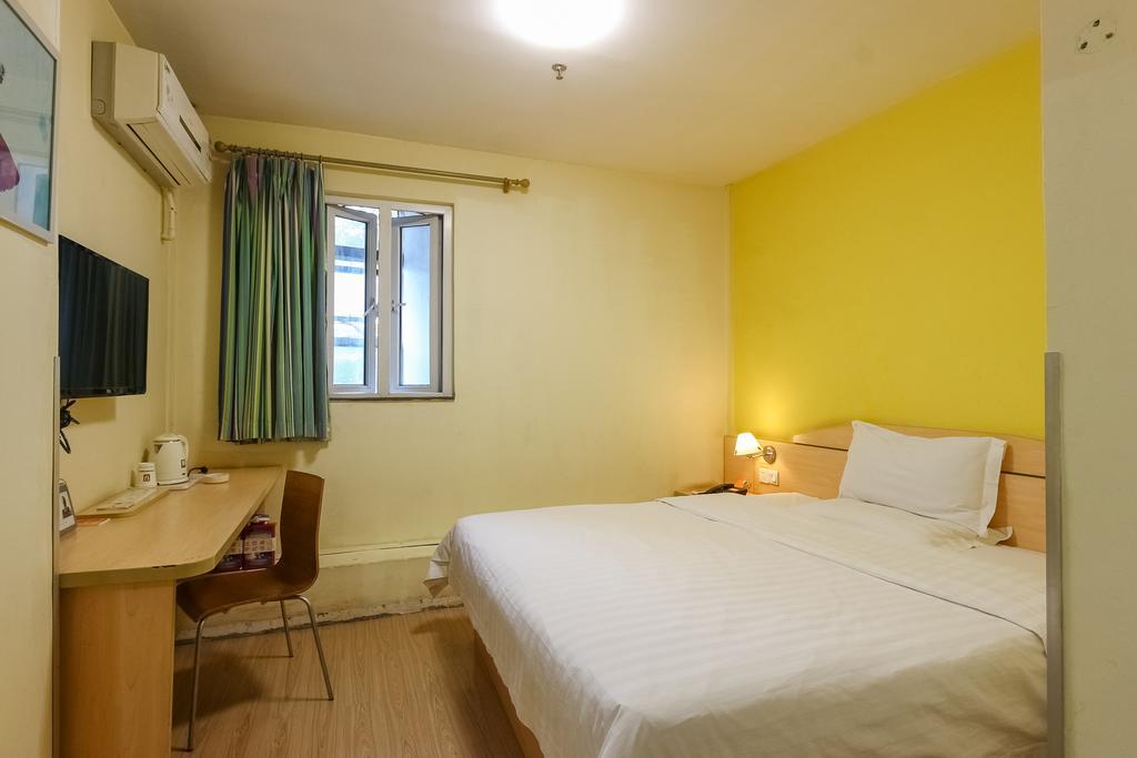 7Days Inn Premium Guangzhou Tianhe West Tiyu Road Subway Station Exterior photo
